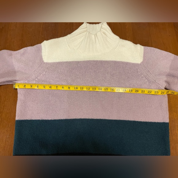 ANN TAYLOR | ombré striped sweater Large - Picture 5 of 8